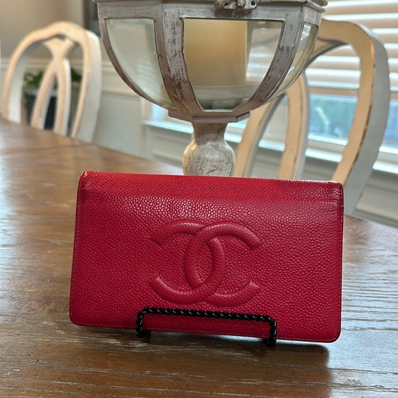 CHANEL timeless CC caviar leather wallet EUC - Picture 1 of 13